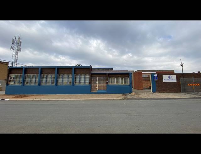 630M² FACTORY FOR SALE IN DENVER